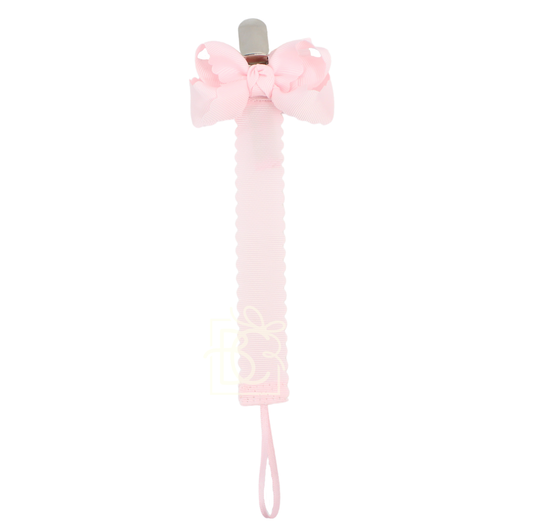 Scalloped Pacifier Clip