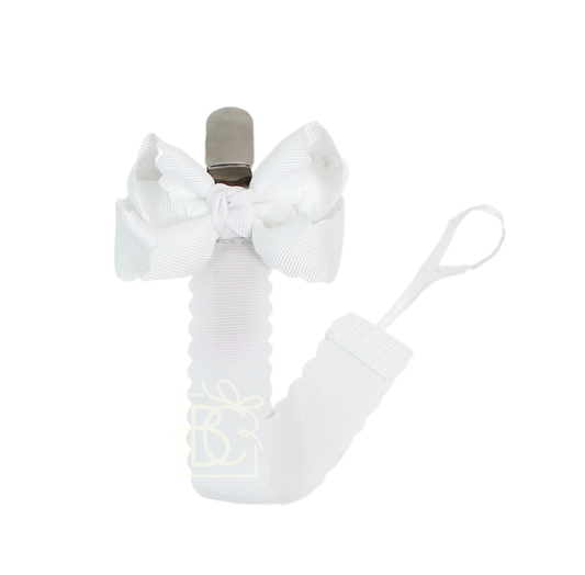 Scalloped Pacifier Clip