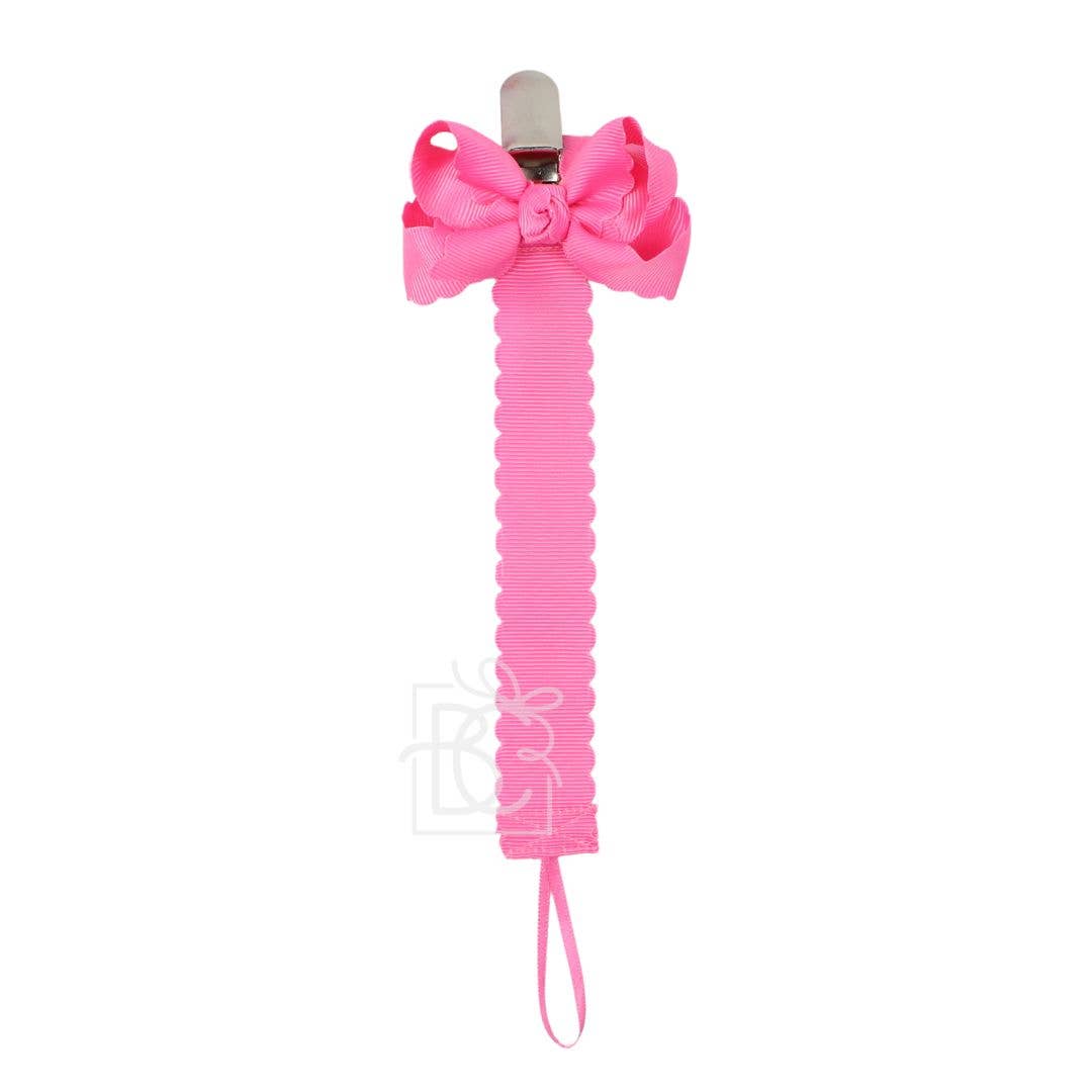 Scalloped Pacifier Clip